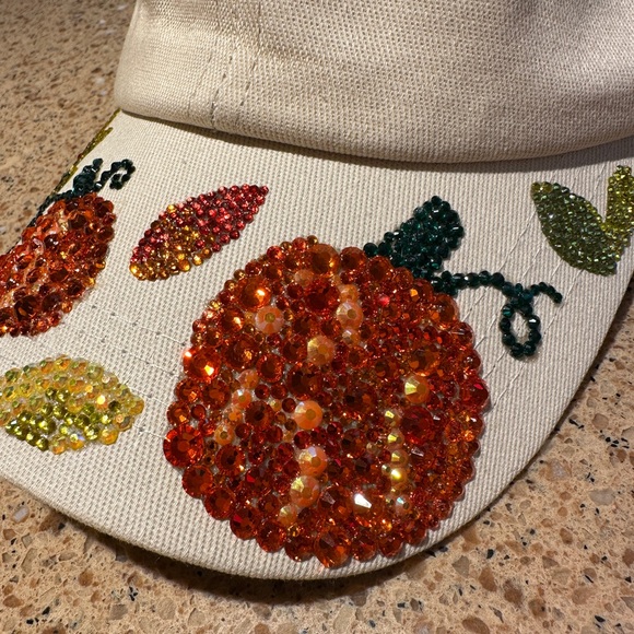 One size fits all, adjustable ball cap style hat. - Picture 6 of 8